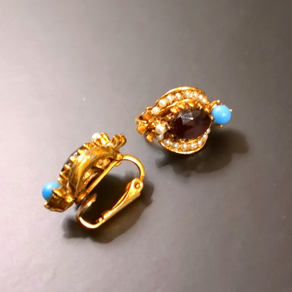 VINTAGE A.R.T. RUBY EARRINGS - Picture 3 of 5